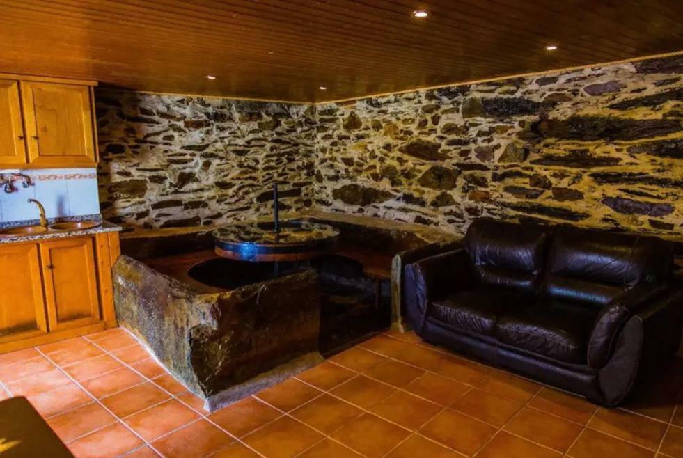 فيلا "Casa Do Avo Patricio" Mountain Experience Parada  المظهر الخارجي الصورة
